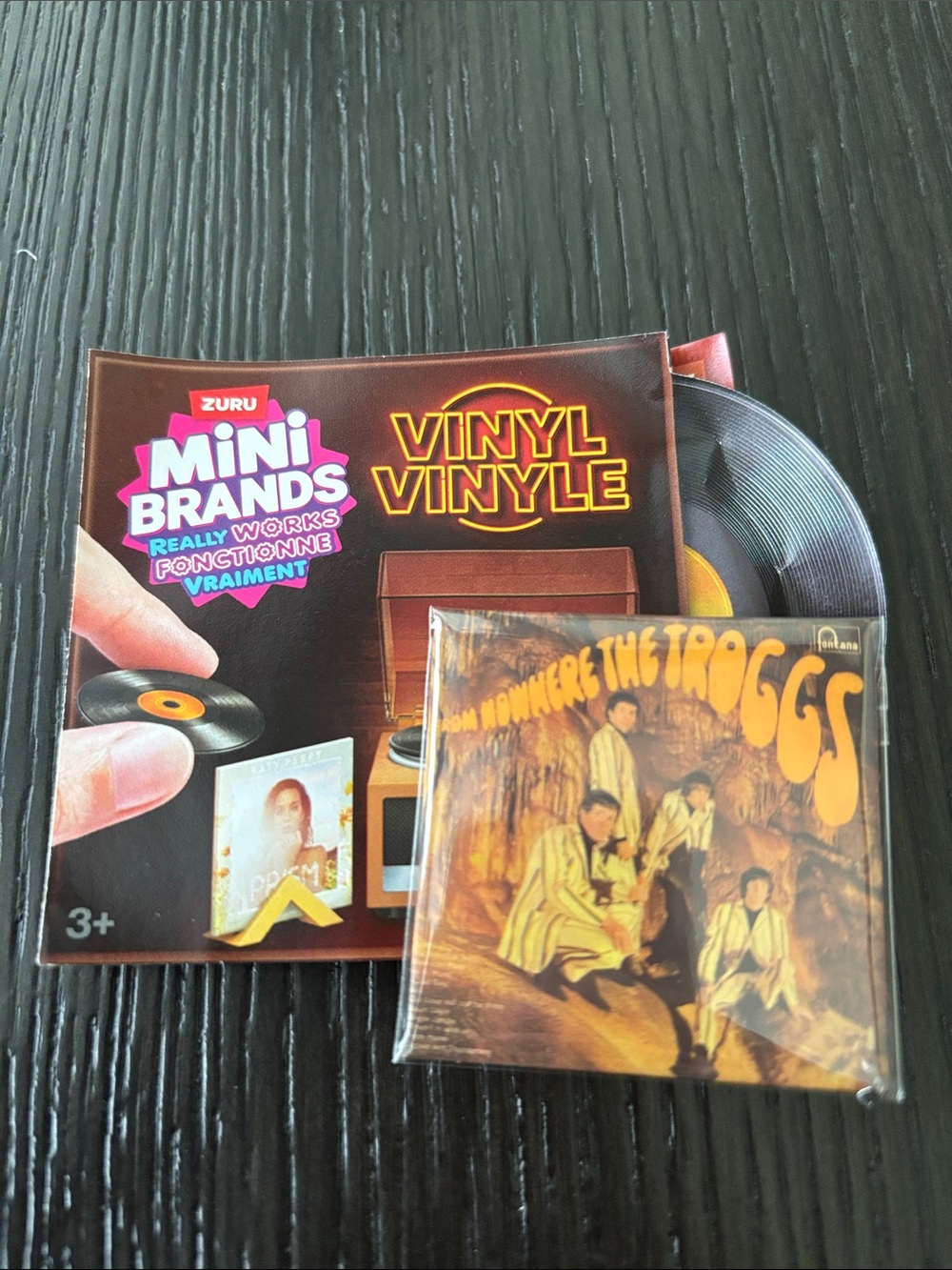 COMMON ZURU Mini Brands Vinyl Vinyl